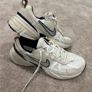 Nike V2K Run
